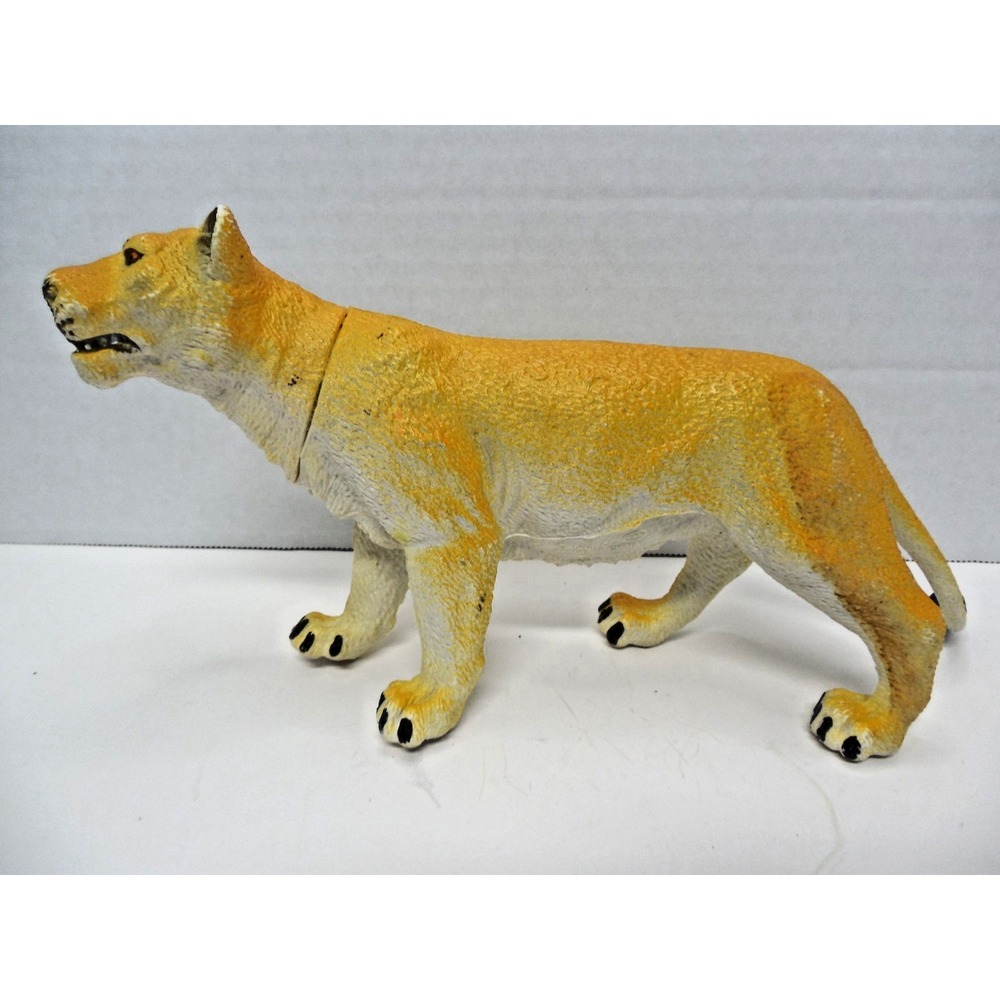Lioness Resin Animal Figurine  10" L x 5" T  by CE Made in China